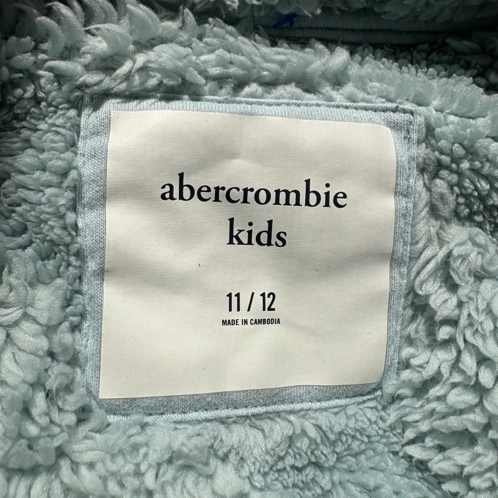 Abercrombie Kids Girls Light Blue Fuzzy Sherpa Fleece Full Zip Jacket Size 11/12